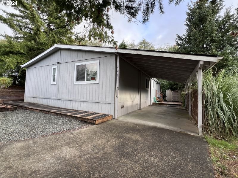 321 Hillside Loop Seaside, OR 97138 - Photo 3 of 34