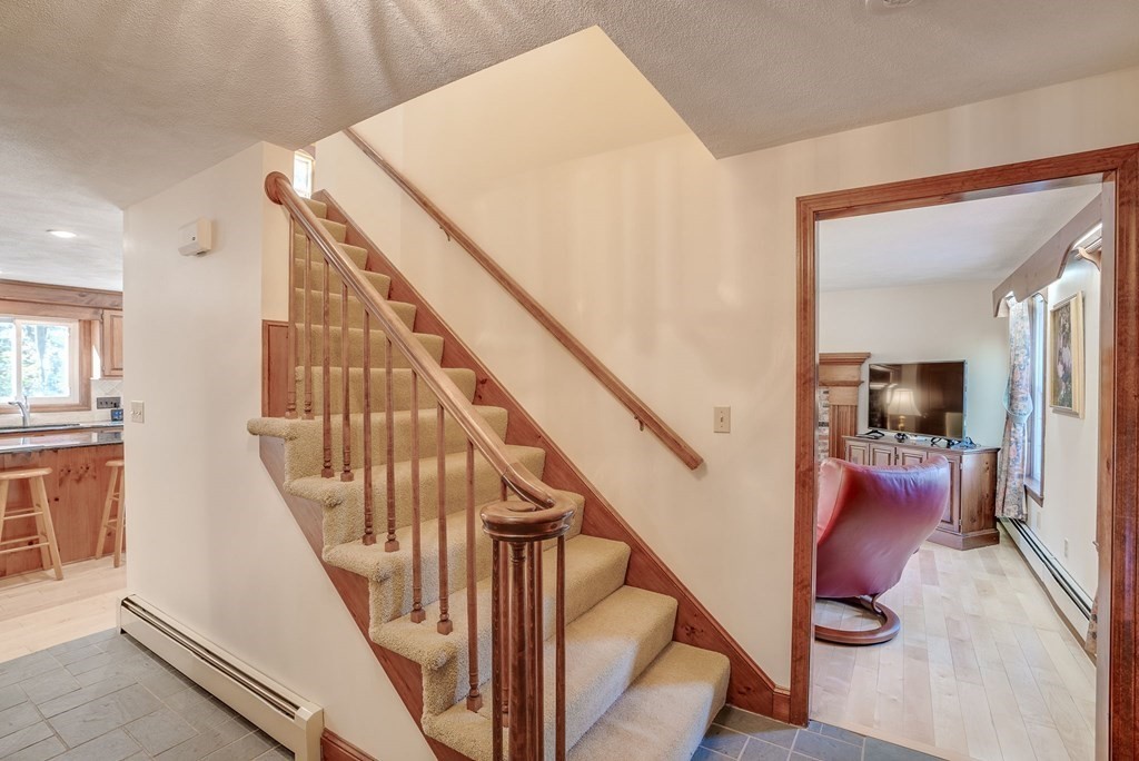 10 Hilltop Road Plaistow, NH 03865 - Photo 16 of 41 Gallery Image 16