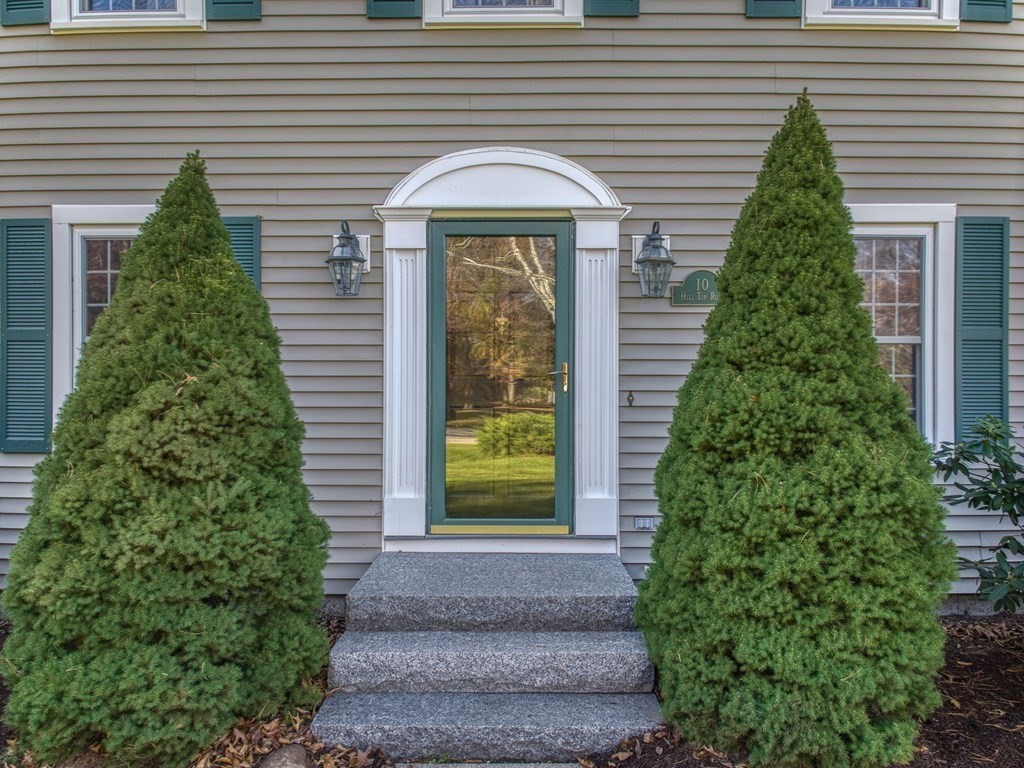 10 Hilltop Road Plaistow, NH 03865 - Photo 2 of 41 Gallery Image 2