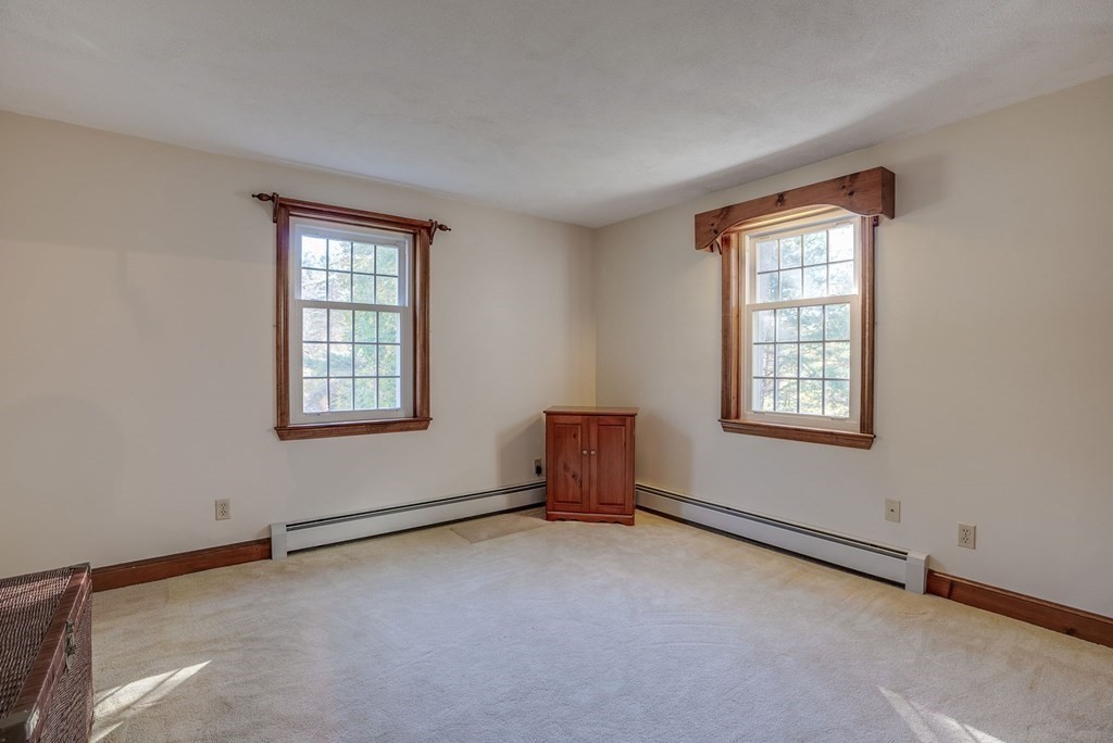 10 Hilltop Road Plaistow, NH 03865 - Photo 21 of 41 Gallery Image 21