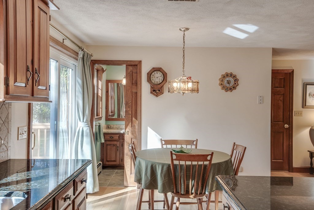 10 Hilltop Road Plaistow, NH 03865 - Photo 7 of 41 Gallery Image 7