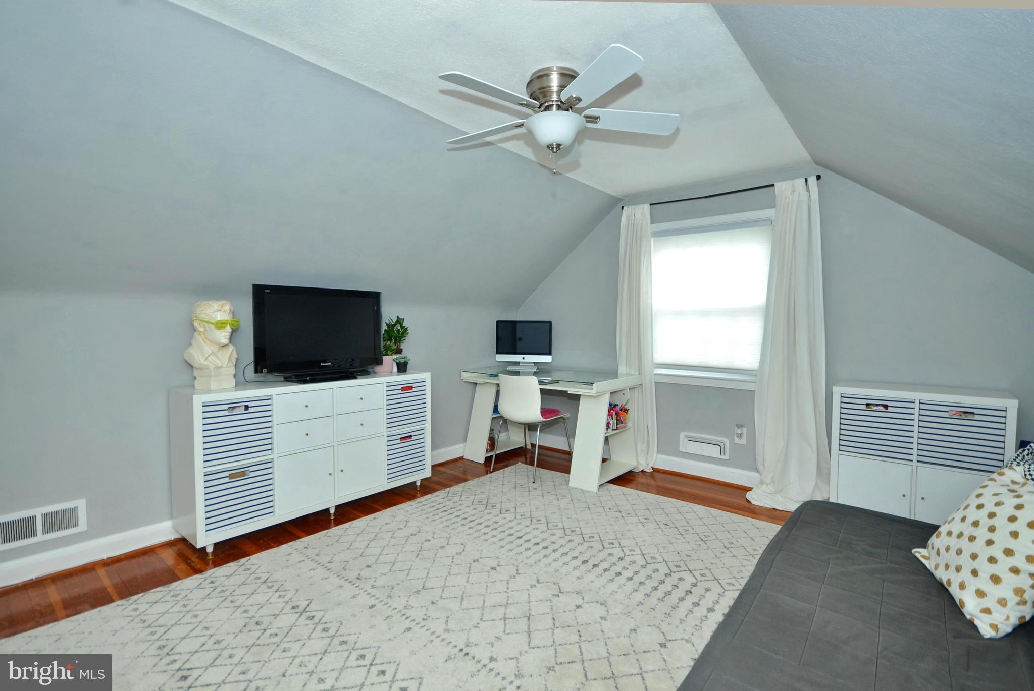 6306 Golden Ring Road Baltimore, MD 21237 - Photo 22 of 28 Light Filled and Airy BR#4 Could Be Art Studio
