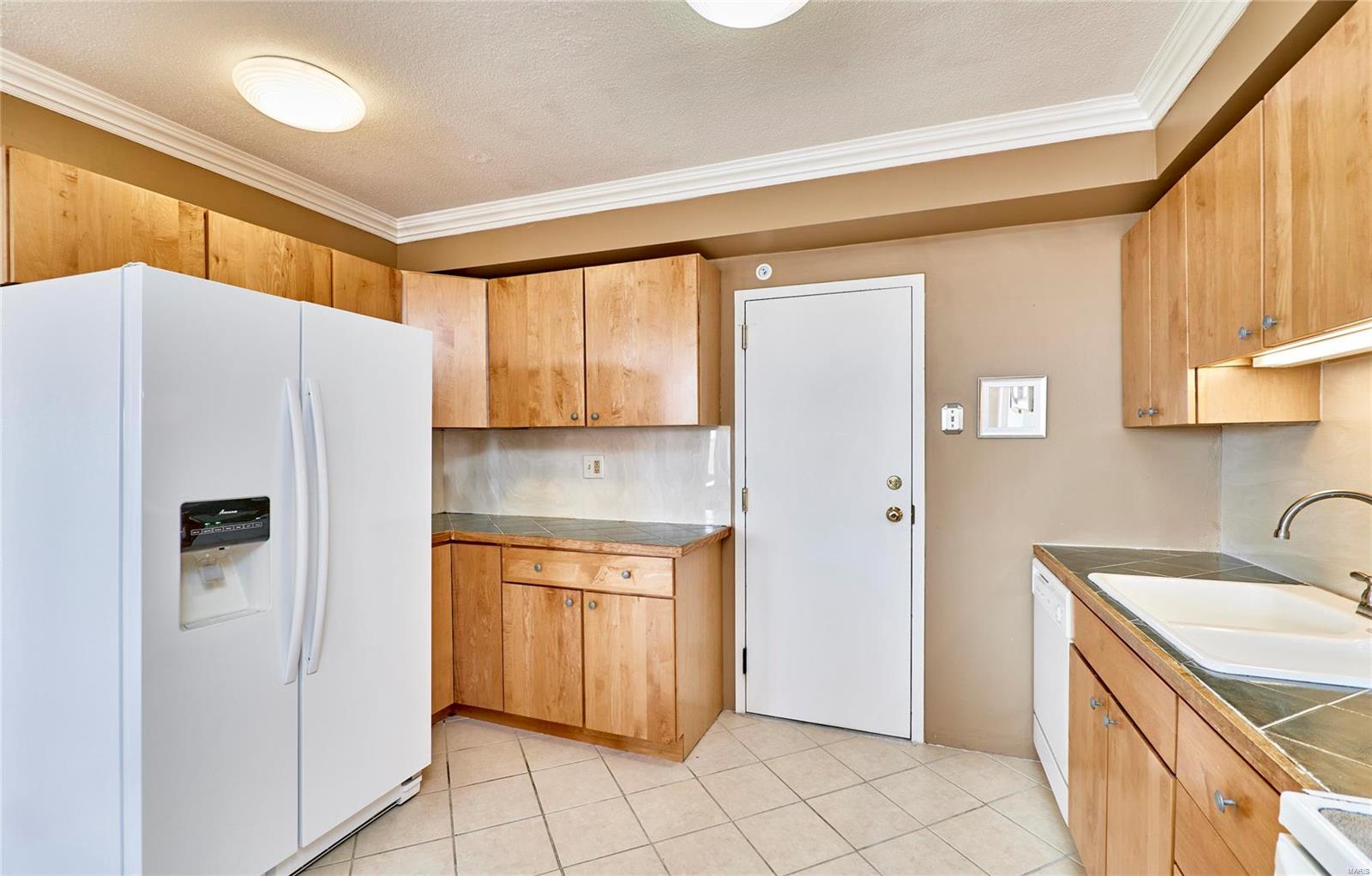 900 South Hanley Road, Unit 10D Clayton, MO 63105 - Photo 24 of 64