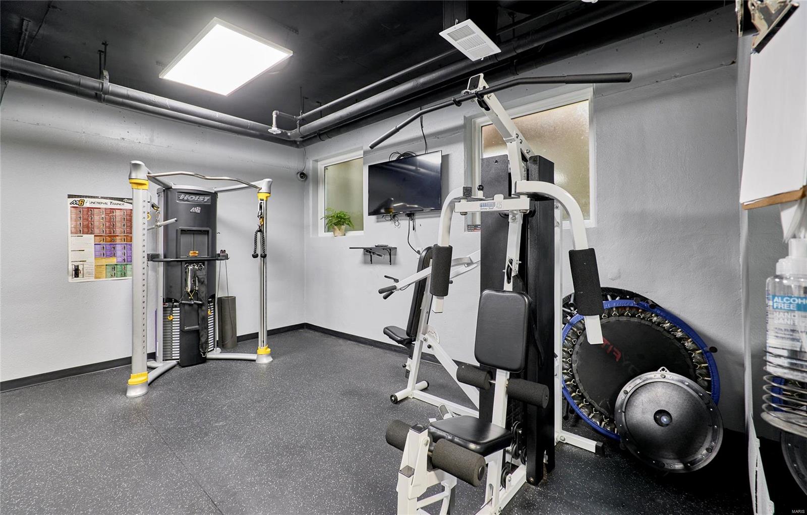 900 South Hanley Road, Unit 10D Clayton, MO 63105 - Photo 54 of 64