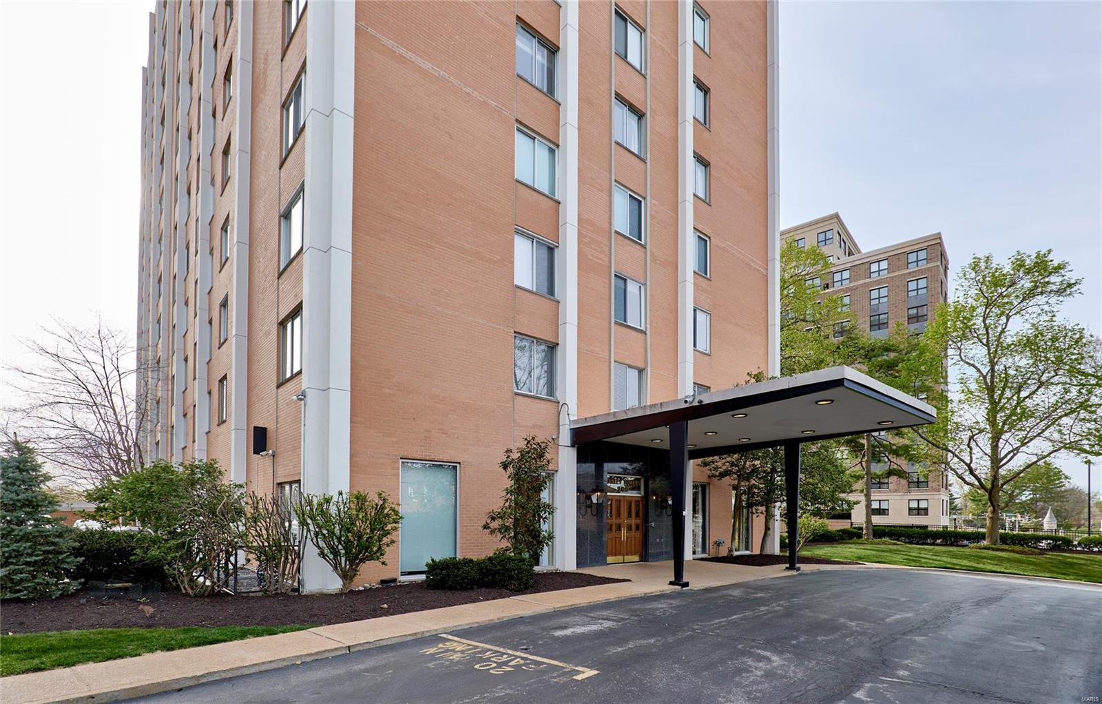 900 South Hanley Road, Unit 10D Clayton, MO 63105 - Photo 58 of 64