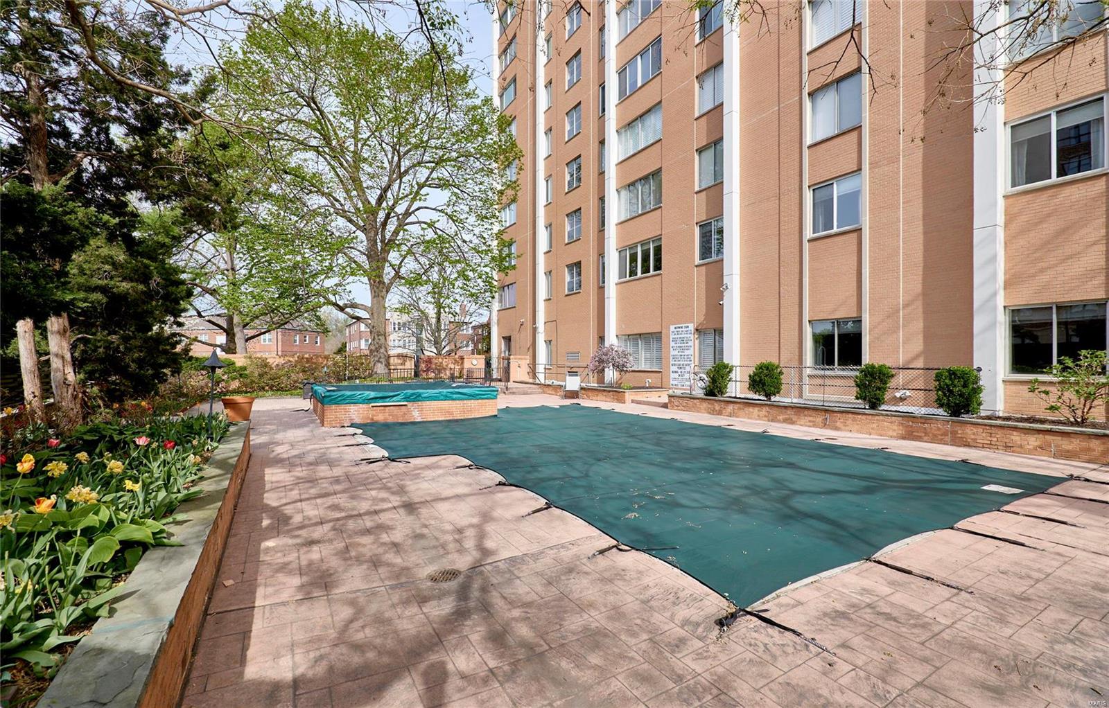 900 South Hanley Road, Unit 10D Clayton, MO 63105 - Photo 60 of 64