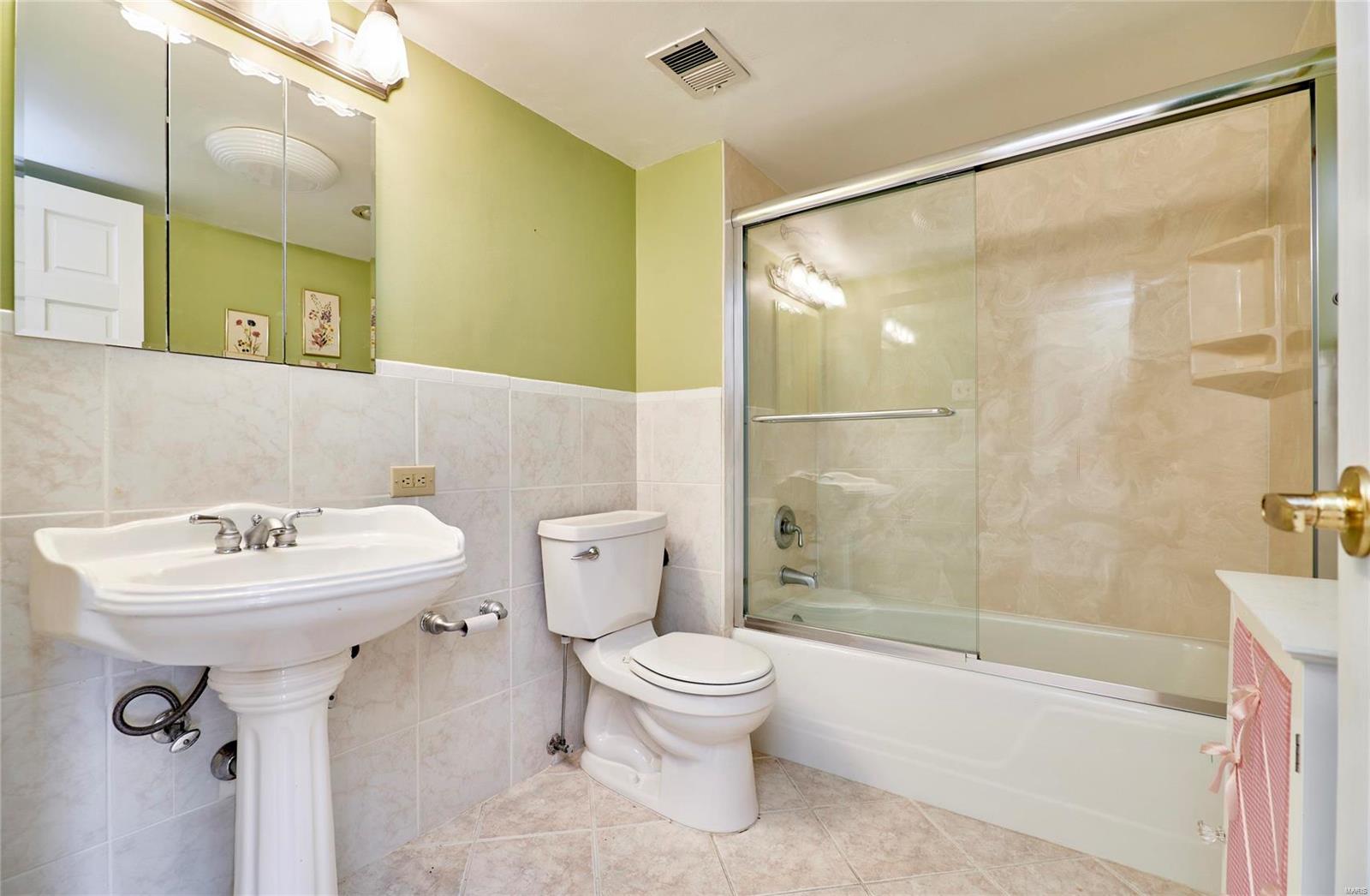 900 South Hanley Road, Unit 10D Clayton, MO 63105 - Photo 10 of 64