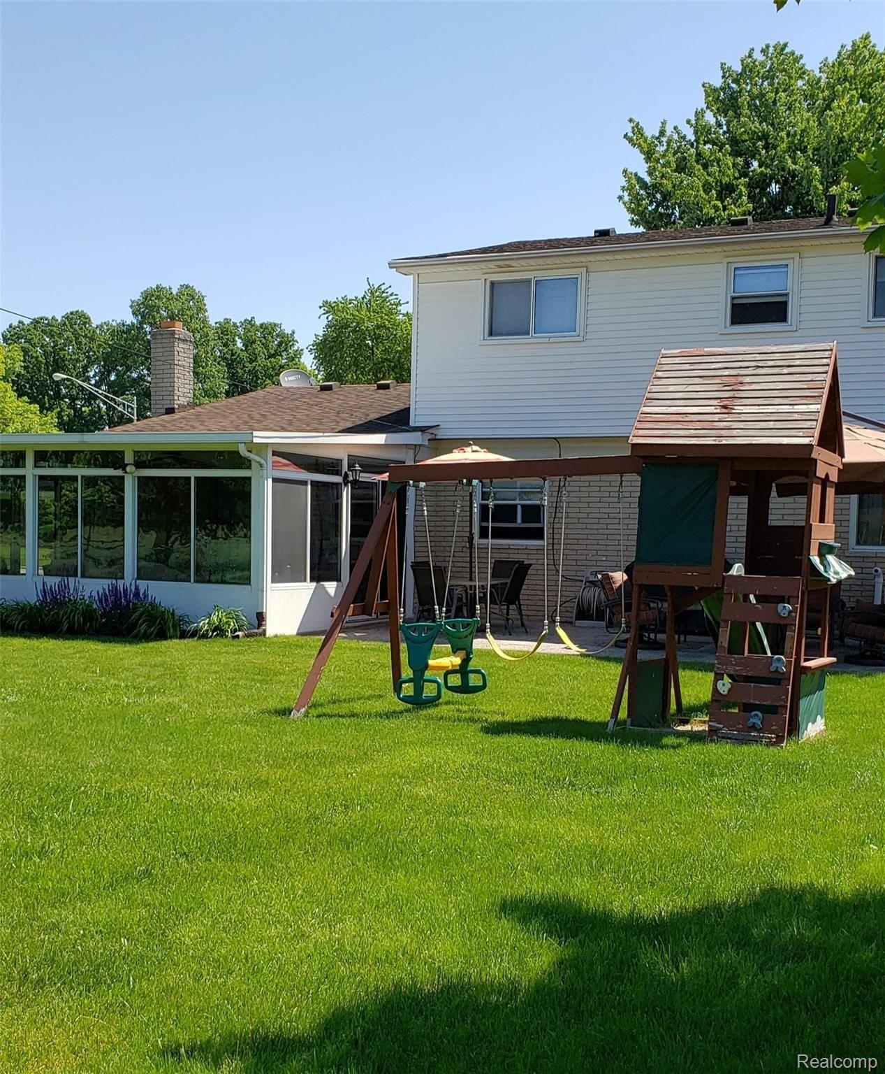 20102 Coachwood Road Riverview, MI 48193 - Photo 32 of 33 20190611_155859.jpg