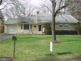 521 Heather Road Exton, PA 19341 - Photo 3 of 6 Gallery Image 3