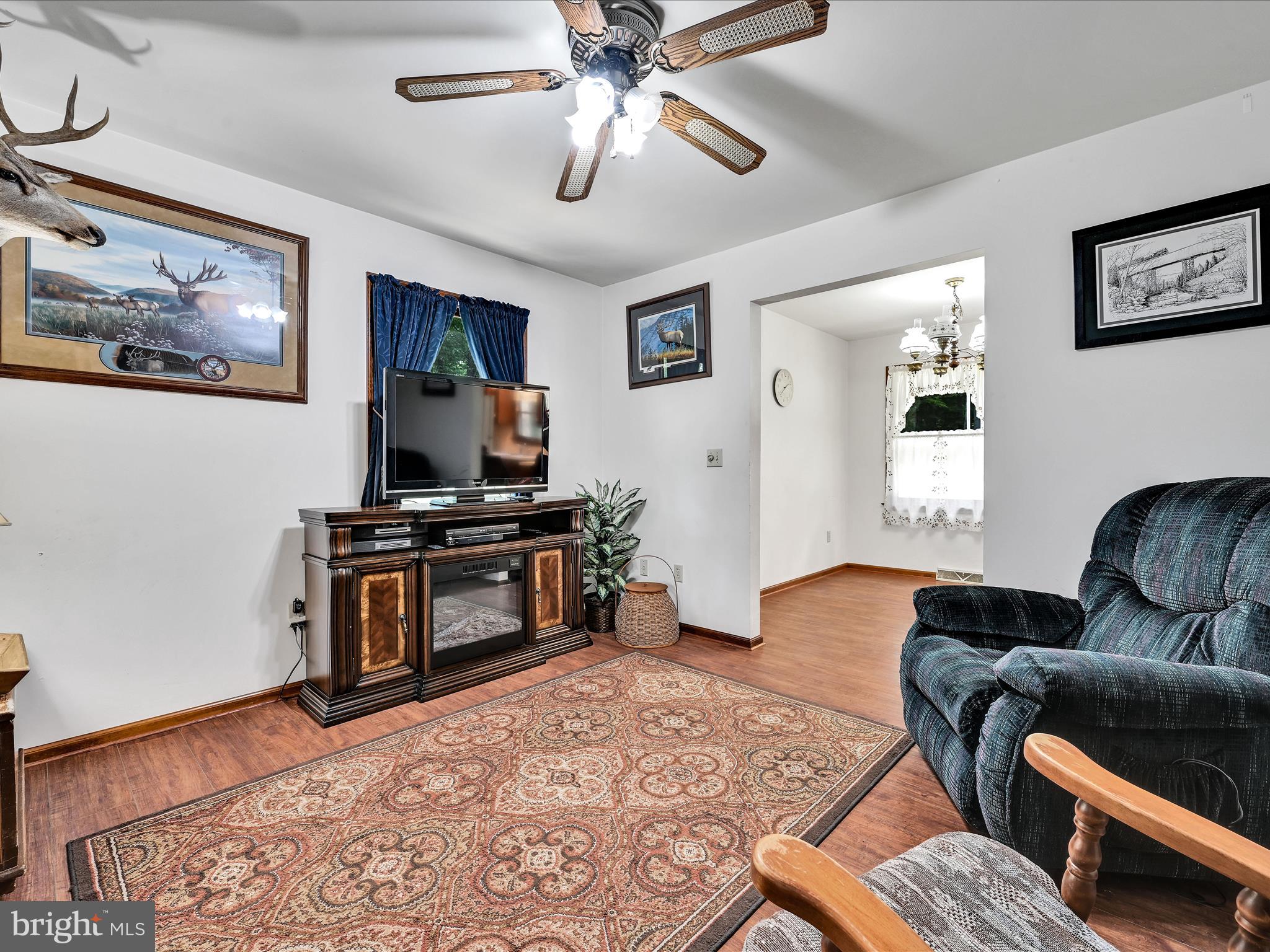 160 Strack Drive Myerstown, PA 17067 - Photo 4 of 33 Living Room