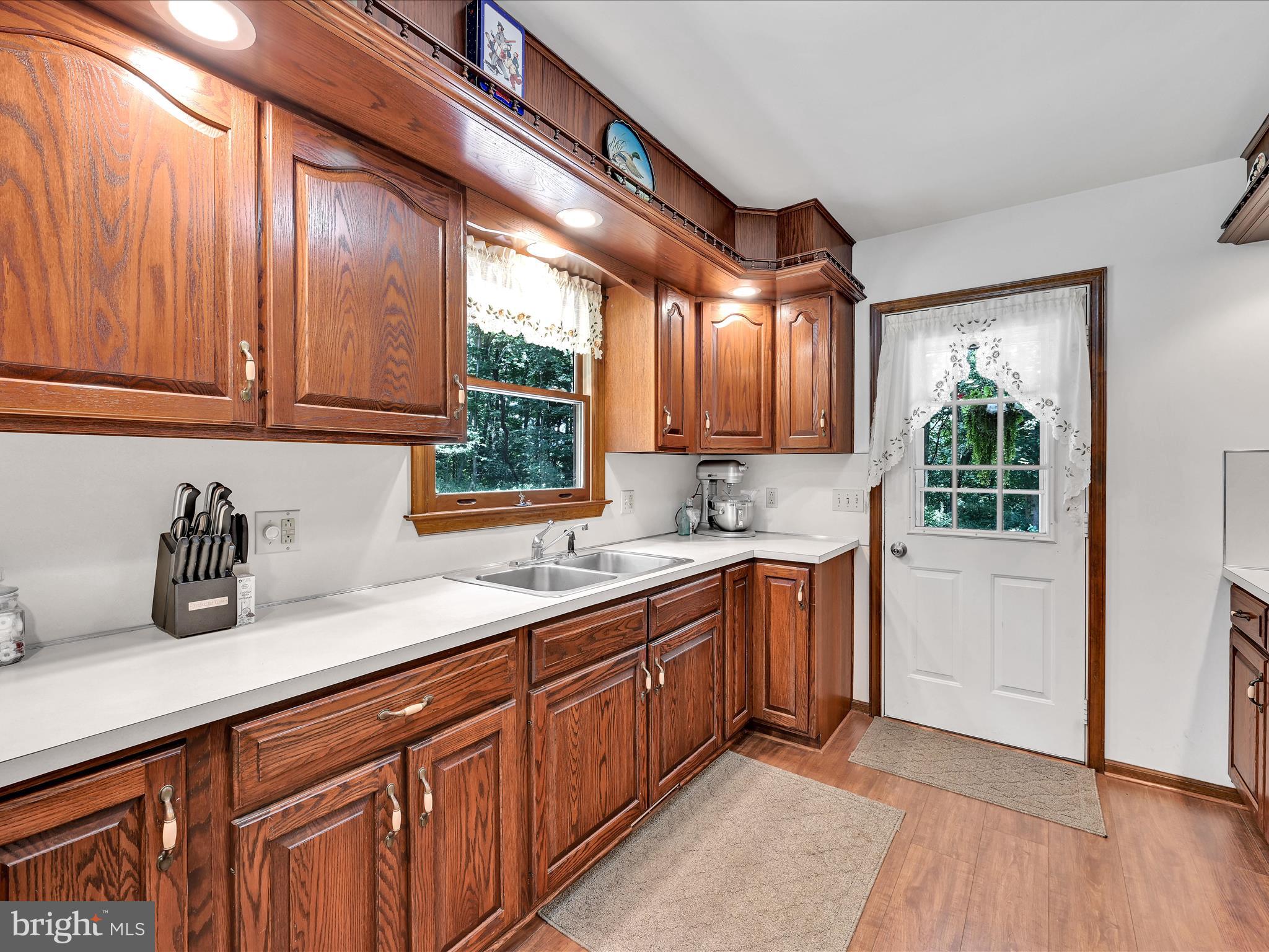 160 Strack Drive Myerstown, PA 17067 - Photo 6 of 33 Kitchen