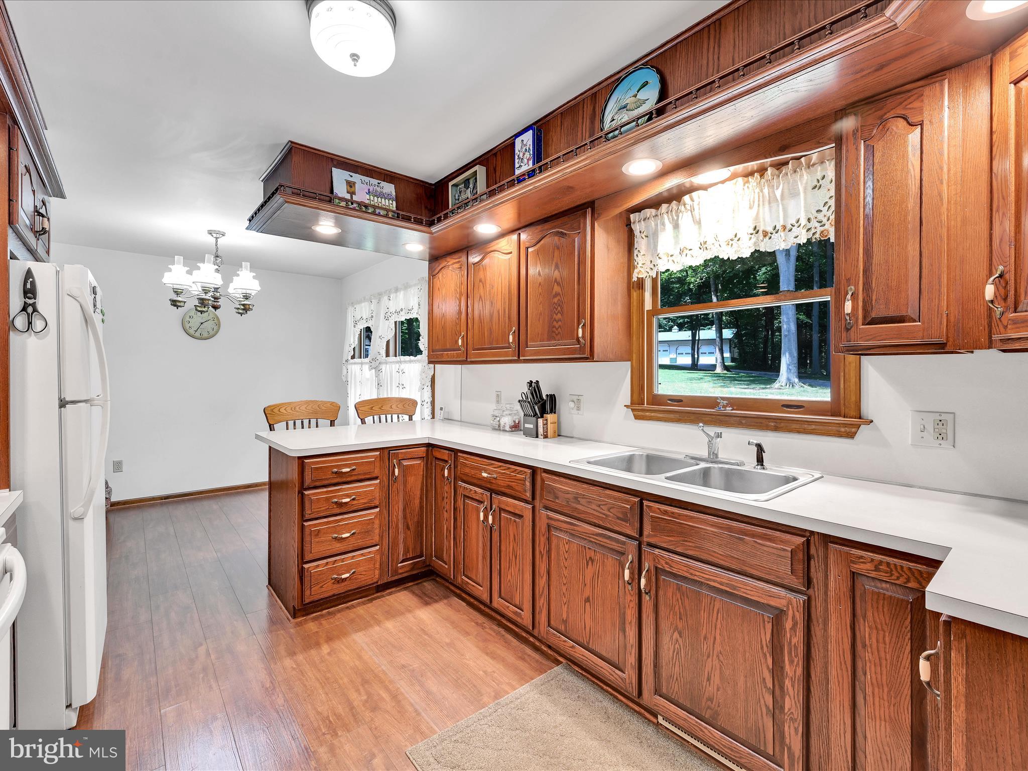 160 Strack Drive Myerstown, PA 17067 - Photo 7 of 33 Kitchen