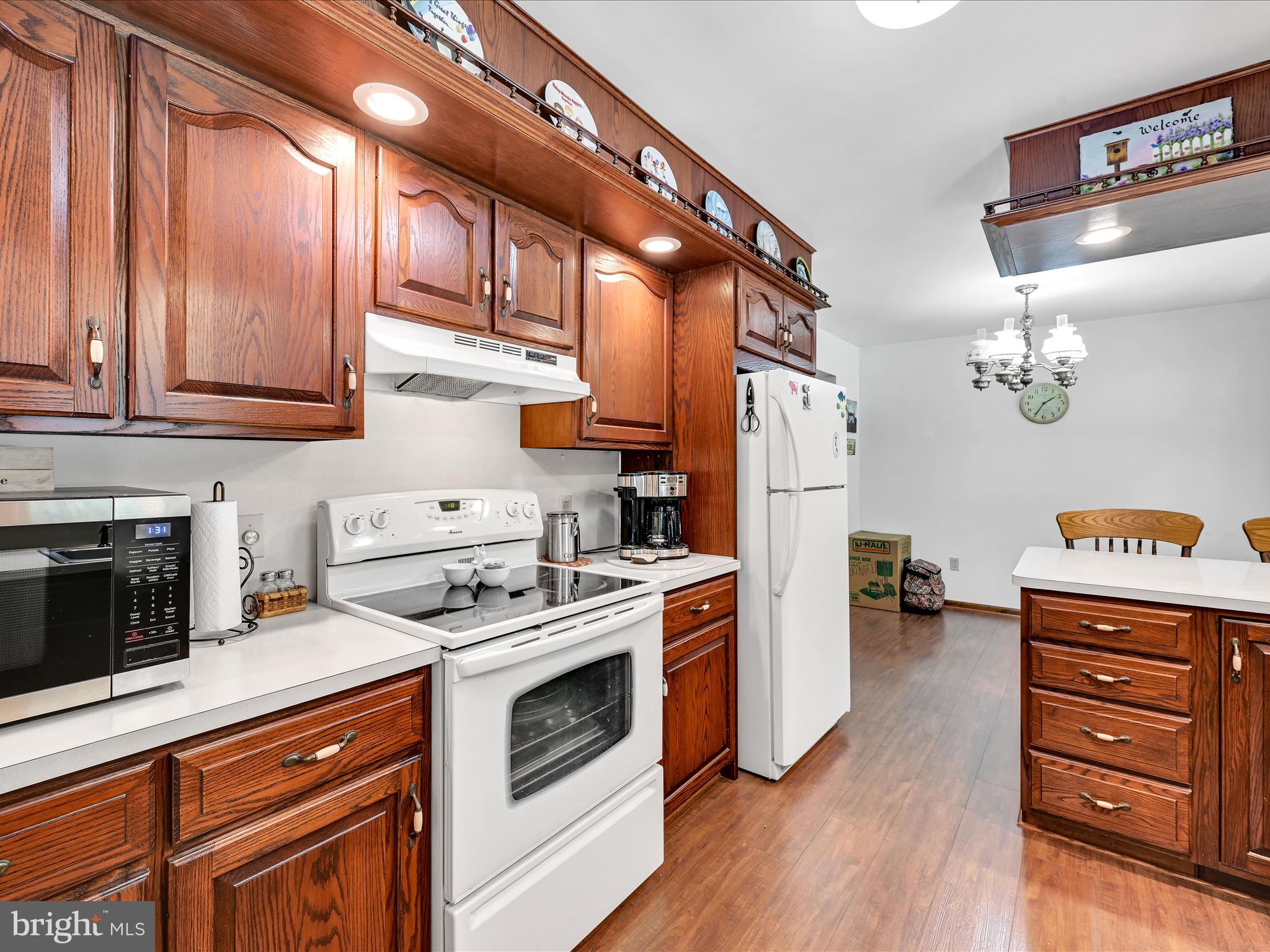 160 Strack Drive Myerstown, PA 17067 - Photo 8 of 33 Kitchen