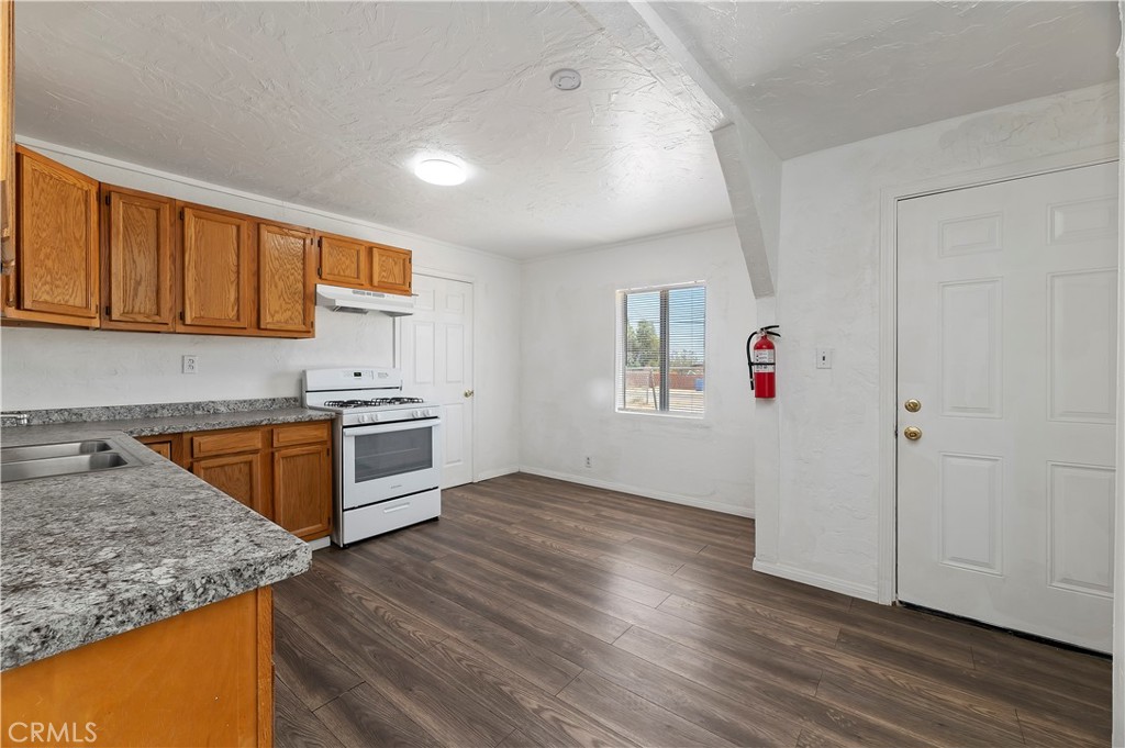 34942 Birch Road Barstow, CA 92311 - Photo 9 of 27