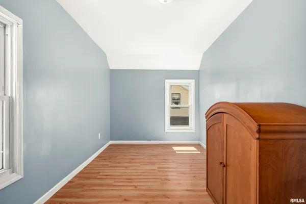 $135,000 | 2320 North University Street, Peoria, IL 61604