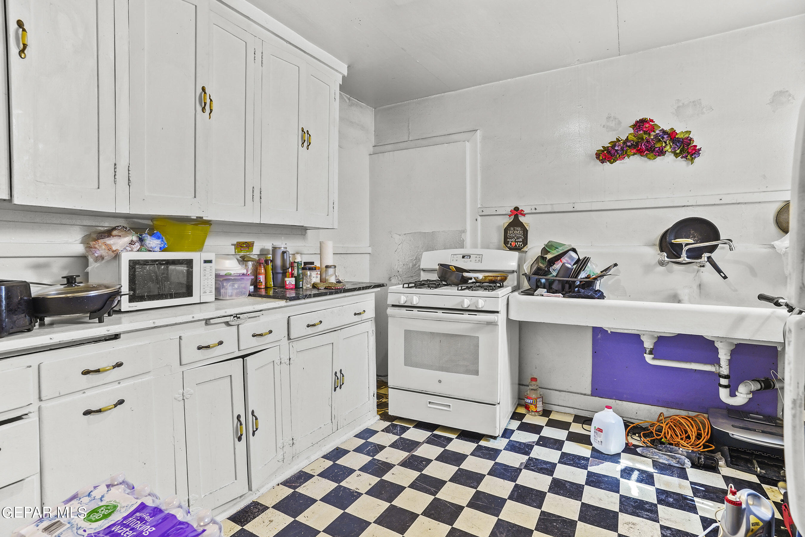 1207 East Rio Grande Avenue El Paso, TX 79902 - Photo 57 of 61 Apartment 5