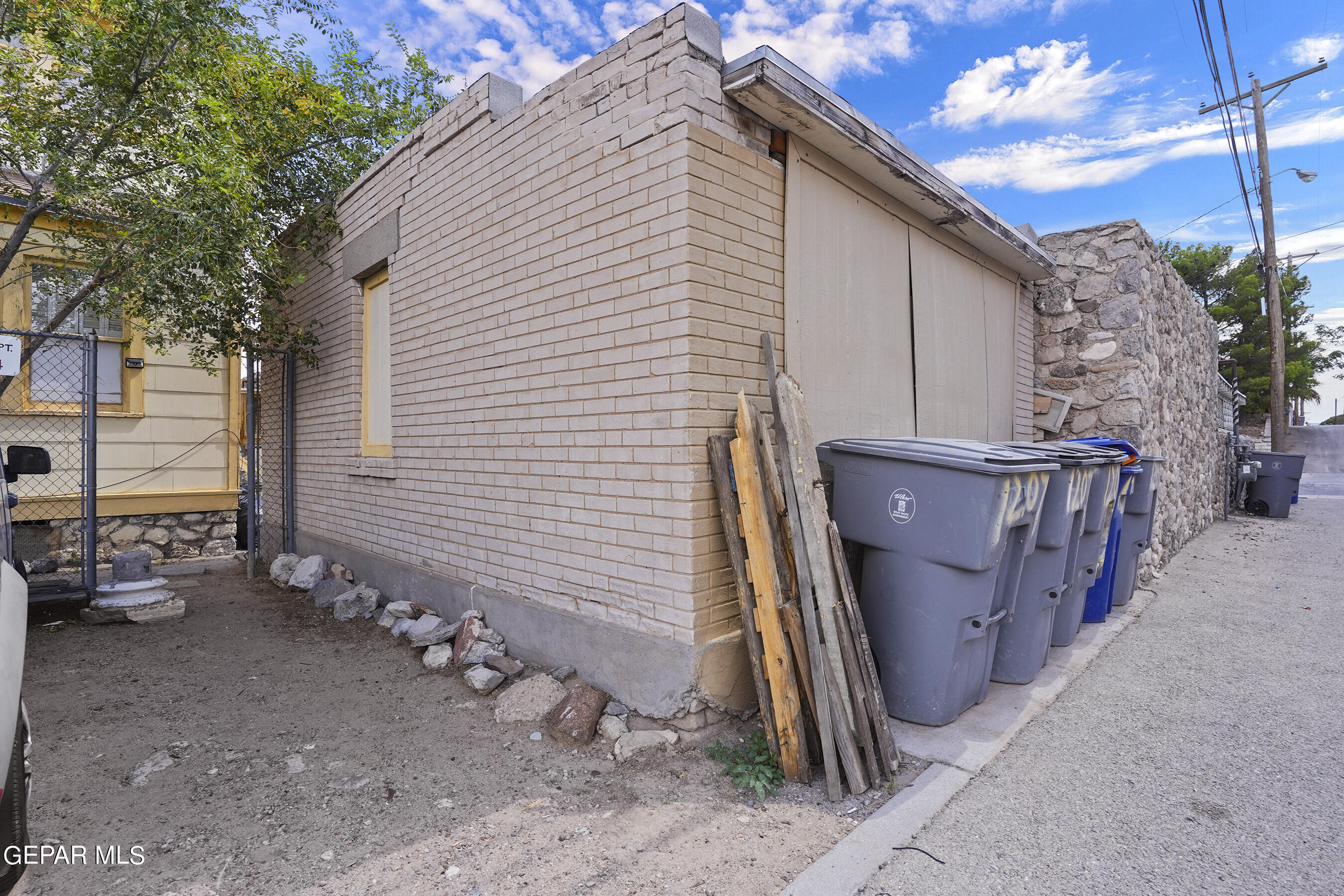 1207 East Rio Grande Avenue El Paso, TX 79902 - Photo 61 of 61 Alley