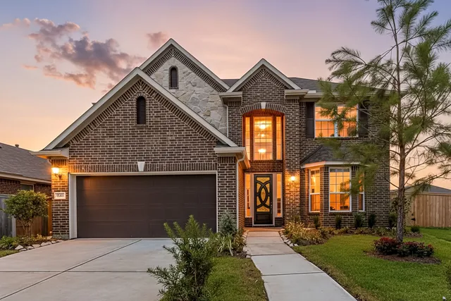 $397,000 | 2305 Camellia Gables Lane, Pearland, TX 77089