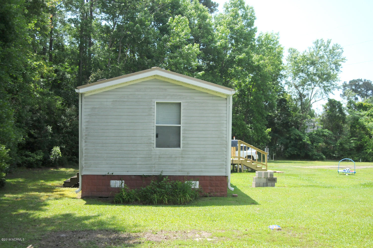 835 Sand Ridge Road Hubert, NC 28539 - Photo 3 of 11 835 Sand Ridge (3)