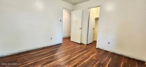 $1,800 | 1221 King Henry Drive, Ocean Springs, MS 39564