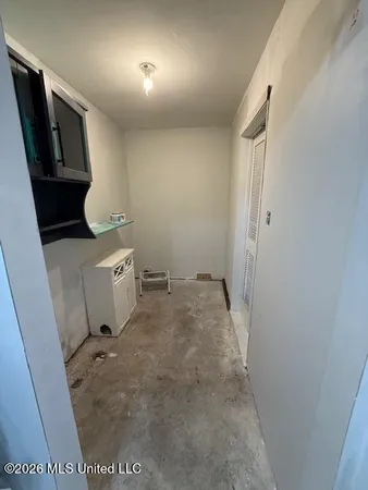 $1,800 | 1221 King Henry Drive, Ocean Springs, MS 39564