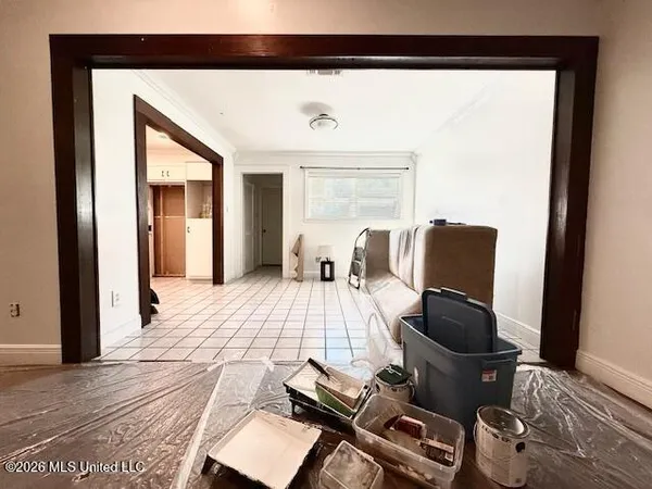 $1,800 | 1221 King Henry Drive, Ocean Springs, MS 39564