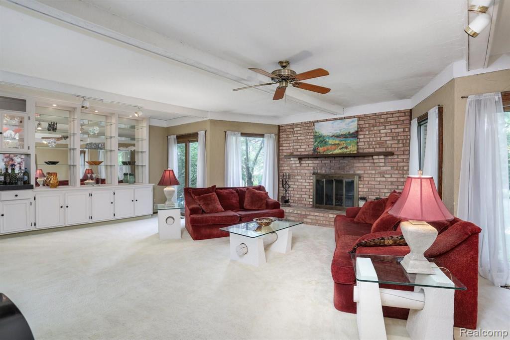 1793 North Kilburn Road Rochester Hills, MI 48306 - Photo 10 of 25