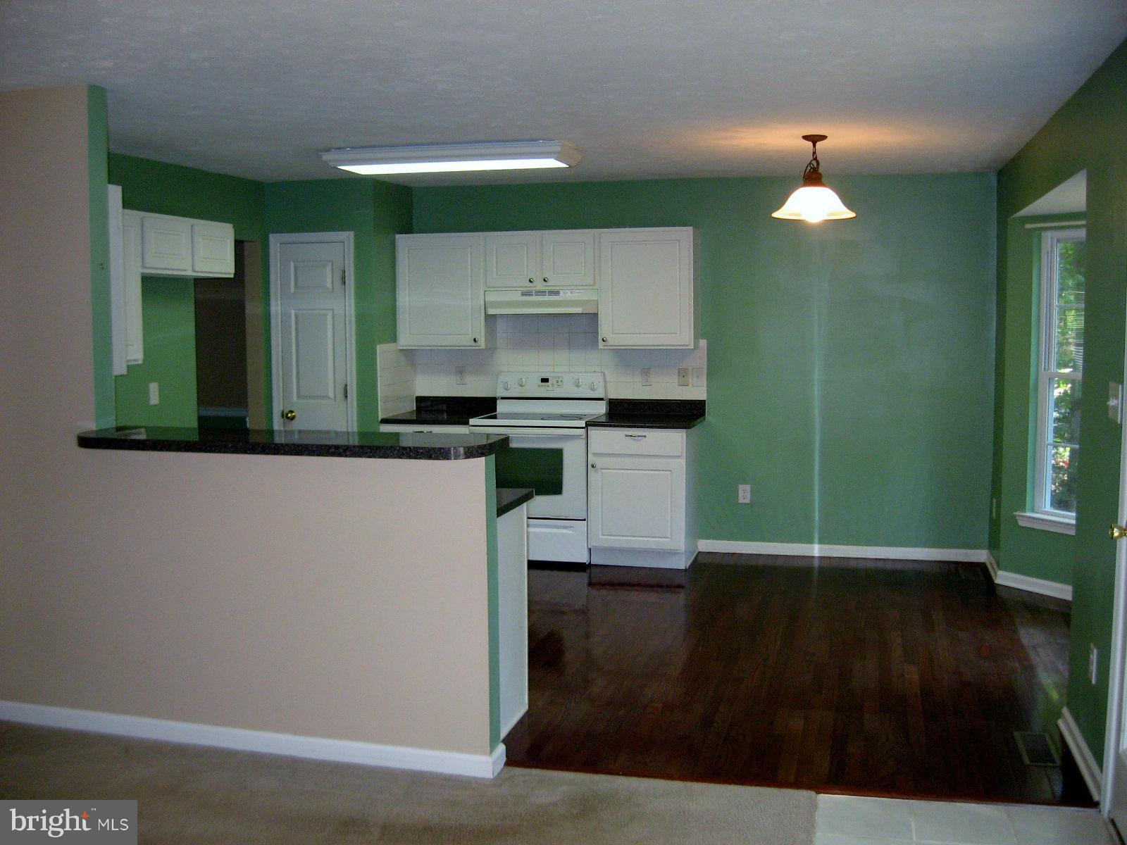 104 Battlefield Road Locust Grove, VA 22508 - Photo 4 of 11 Kitchen