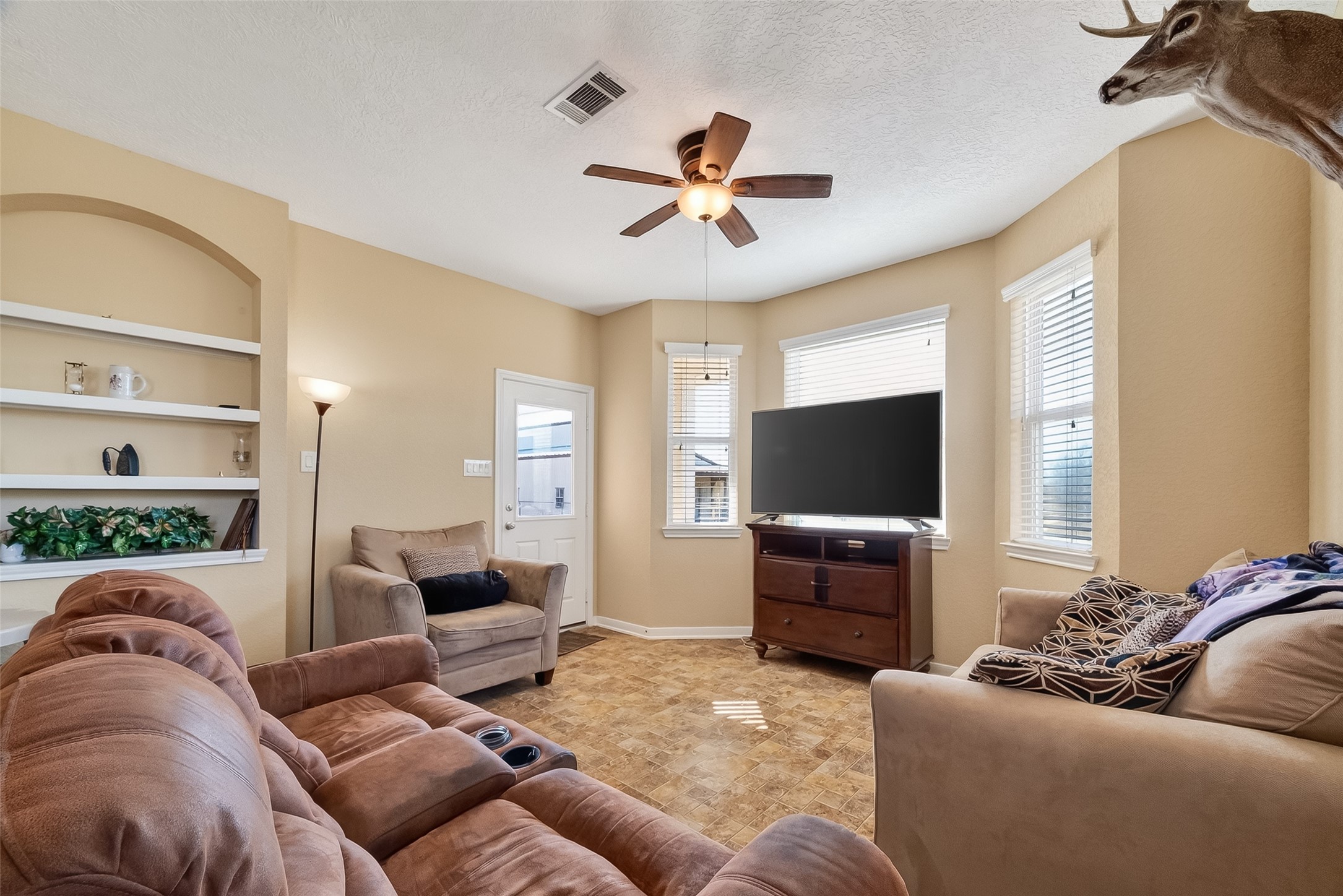 3418 Barbers Hill Road Highlands, TX 77562 - Photo 15 of 49