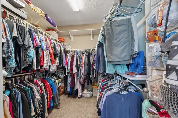 $987,500 | 3418 Barbers Hill Road, Highlands, TX 77562