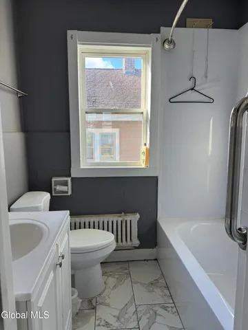 $1,600 | 105 Clermont Street, Unit 2, Albany, NY 12203