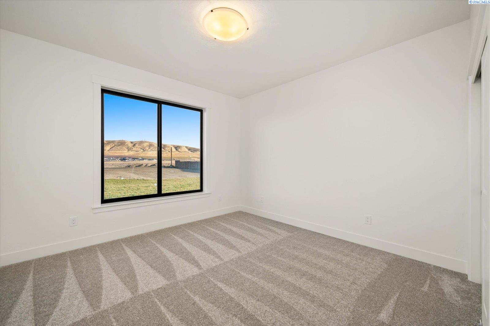8102 Harvest Ridge Loop Kennewick, WA 99338 - Photo 24 of 48 Gallery Image 24
