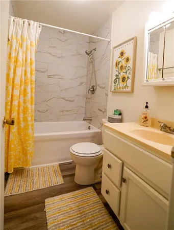 $200,000 | 1278 1830th Street, Iola, KS 66749