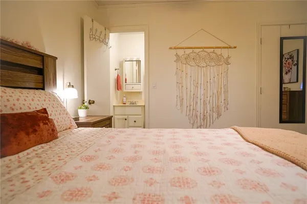 $200,000 | 1278 1830th Street, Iola, KS 66749