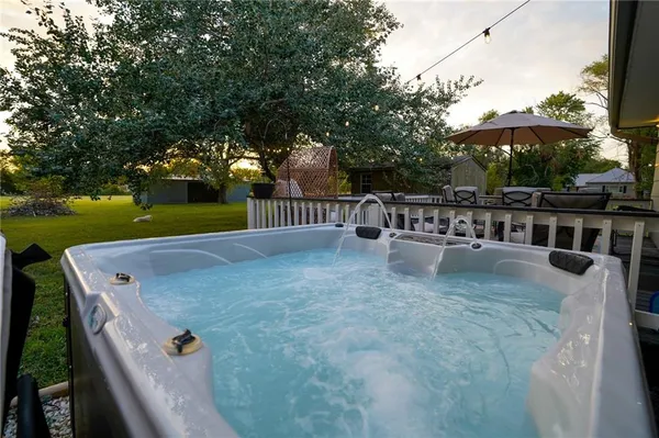 $200,000 | 1278 1830th Street, Iola, KS 66749