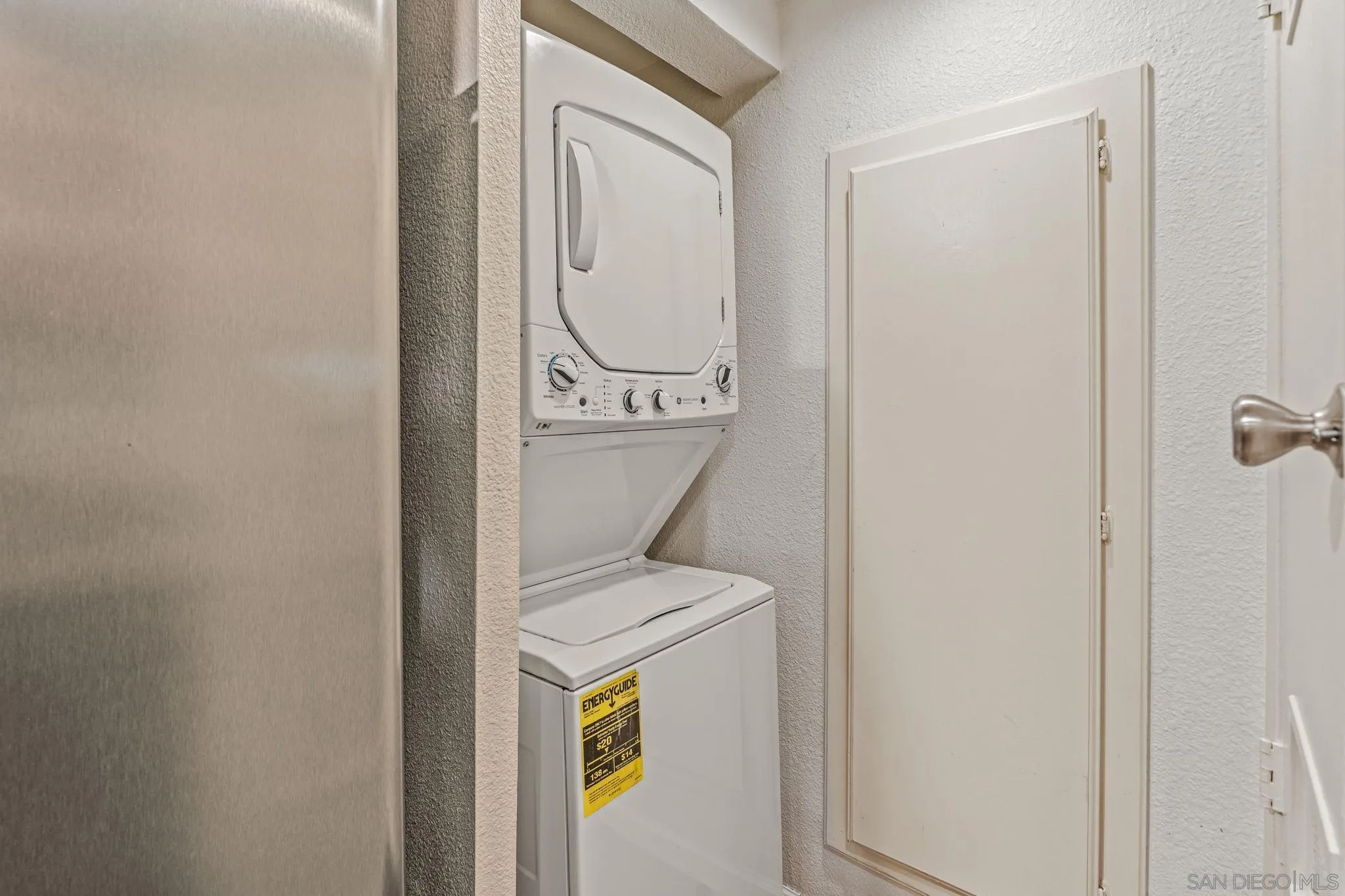 795 Brookstone Road, Unit 101 Chula Vista, CA 91913 - Photo 6 of 25 Gallery Image 6