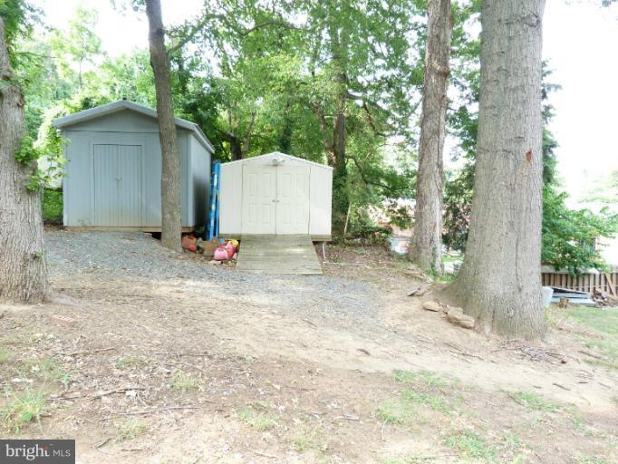 15416 Michigan Rd. Woodbridge, VA 22191 - Photo 8 of 13 View