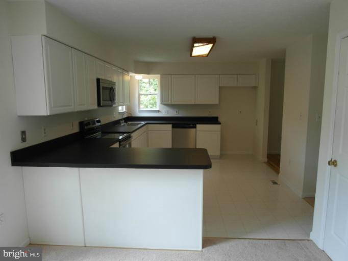 164 Floral Ridge Circle Inwood, WV 25428 - Photo 4 of 25 Kitchen