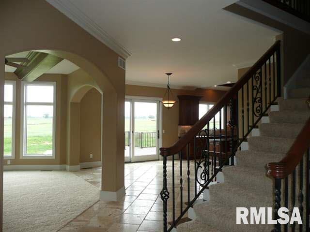 3126 Westminster Road Bettendorf, IA 52722 - Photo 2 of 12 Gallery Image 2