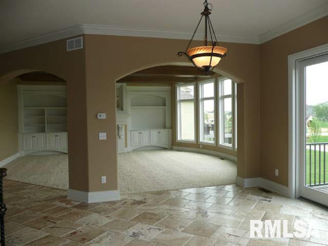 3126 Westminster Road Bettendorf, IA 52722 - Photo 7 of 12 Gallery Image 7