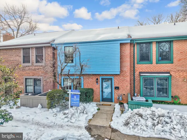 $675,000 | 2120 Golf Course Drive, Reston, VA 20191