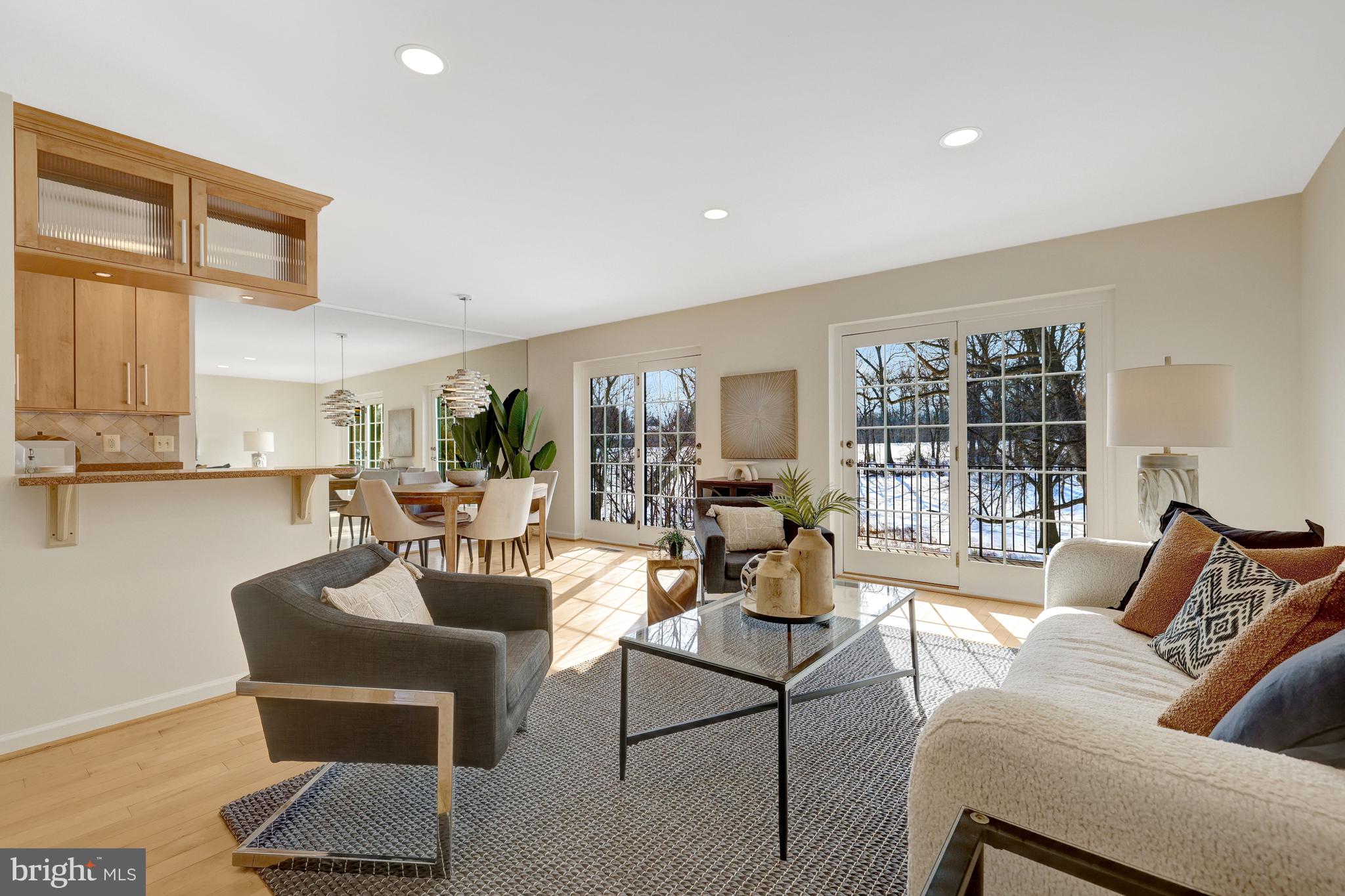 2120 Golf Course Drive Reston, VA 20191 - Photo 4 of 63 Main level living at its best!