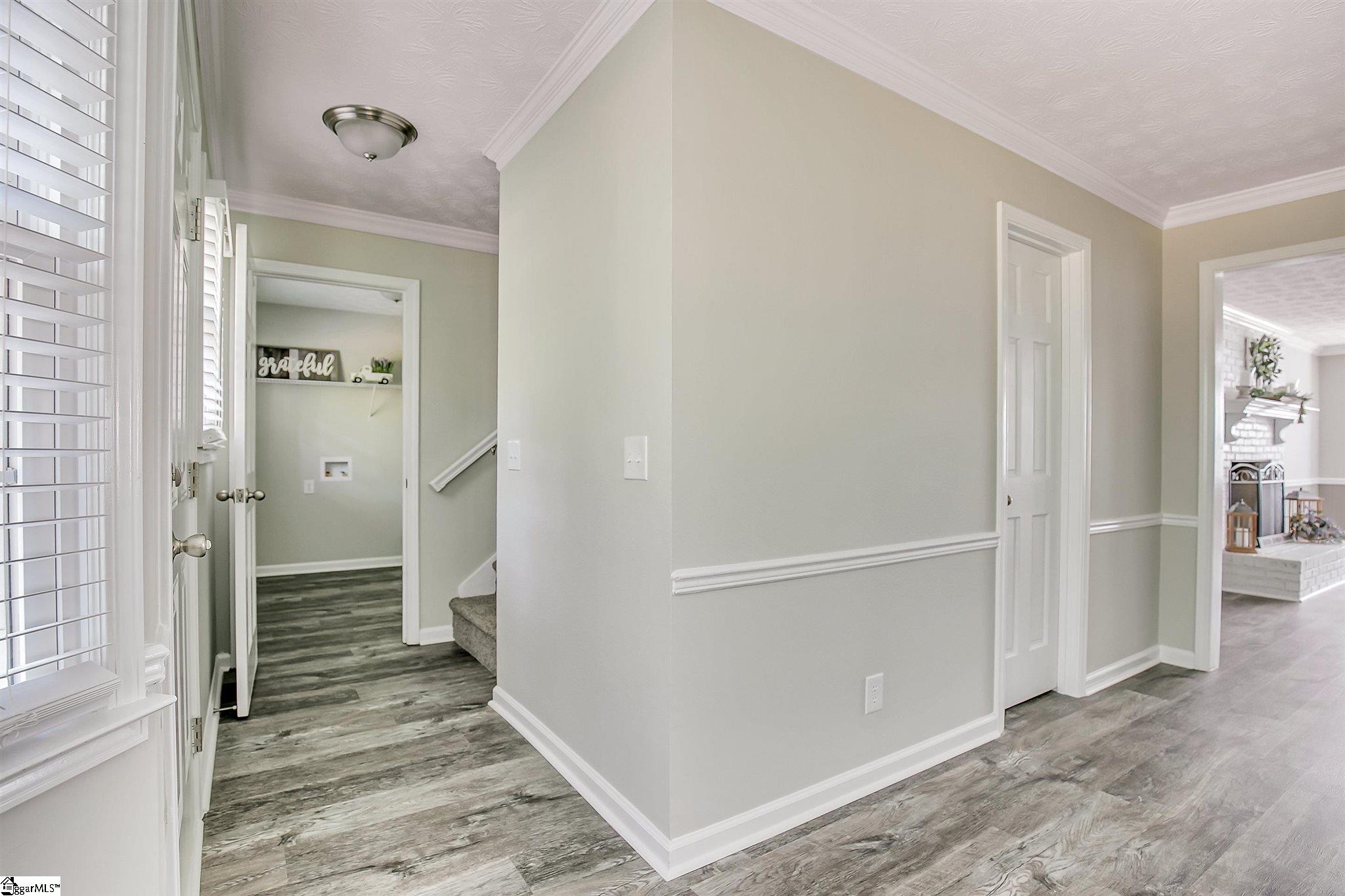 813 Brooks Road Mauldin, SC 29662 - Photo 12 of 36 Gallery Image 12