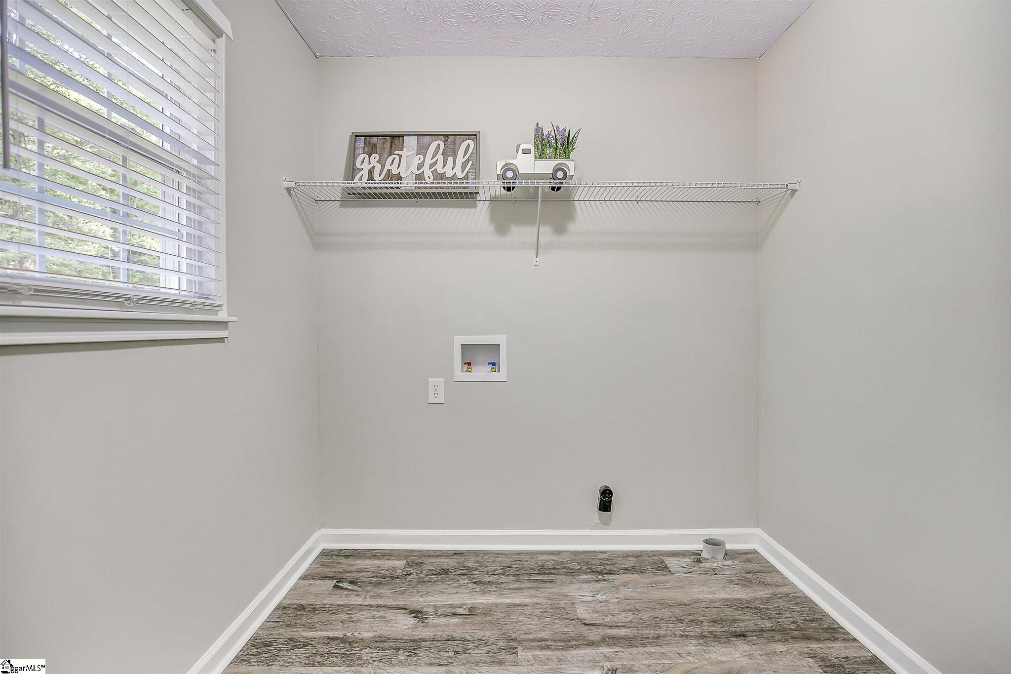 813 Brooks Road Mauldin, SC 29662 - Photo 13 of 36 Gallery Image 13