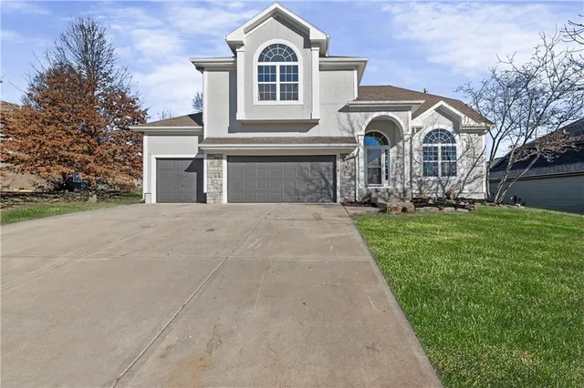 $479,950 | 10118 North Miller Lane, Kansas City, KS 66109