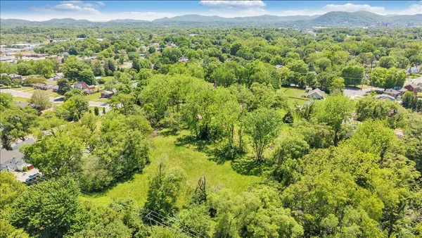$1,150,000 | 320 Huntington Boulevard Northeast, Roanoke, VA 24012