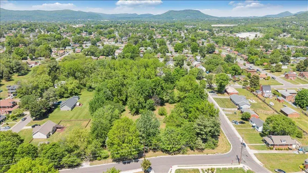 $1,150,000 | 320 Huntington Boulevard Northeast, Roanoke, VA 24012