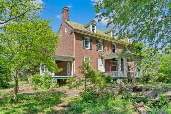$1,150,000 | 320 Huntington Boulevard Northeast, Roanoke, VA 24012