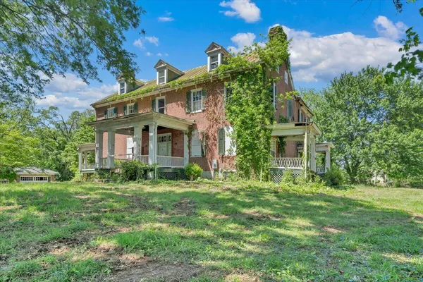 $1,150,000 | 320 Huntington Boulevard Northeast, Roanoke, VA 24012