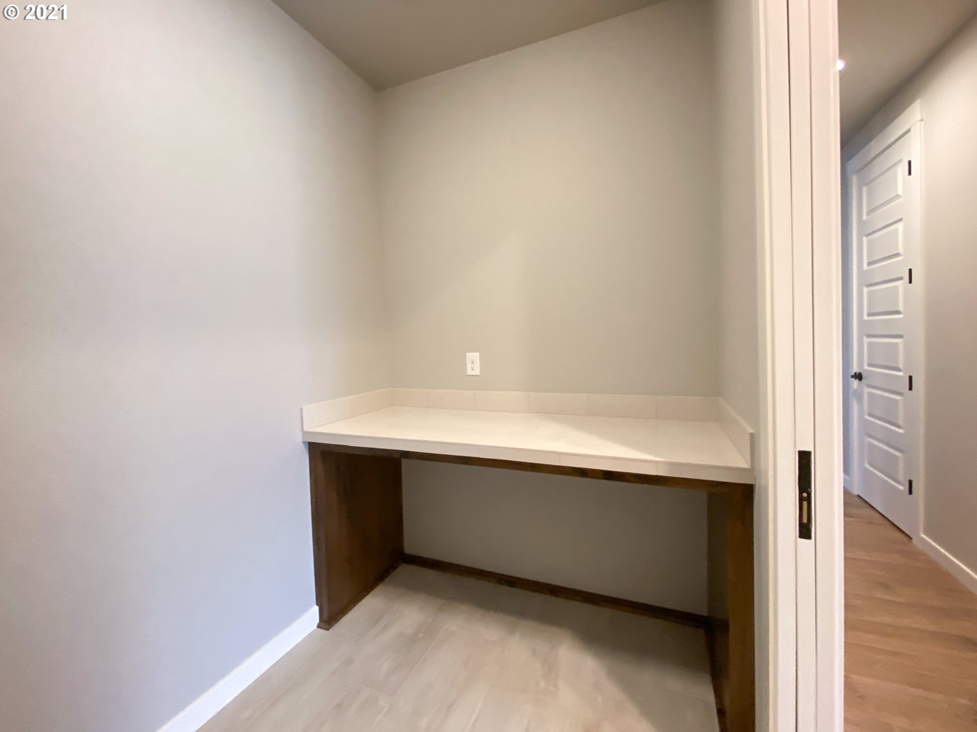 814 South Goose Loop Ridgefield, WA 98642 - Photo 20 of 22 a view of an empty room